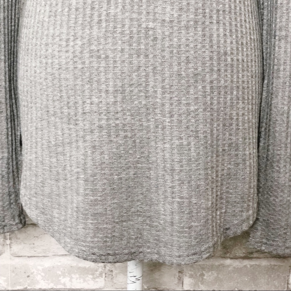 CHASER Gray Waffle Knit Longsleeve Tunic Top with Criss Cross Low Back Medium - Picture 12 of 15